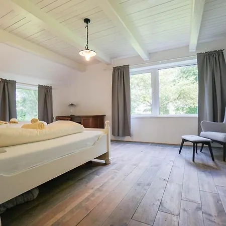 Holiday home Reethaus Mit Wellnessbereich Nordsee Dorum